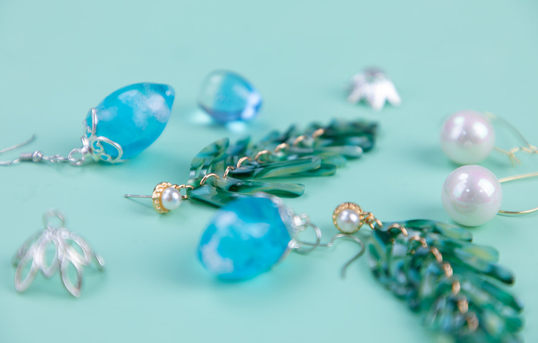 How to Make Stunning Resin Jewelry: A Step-by-Step Guide